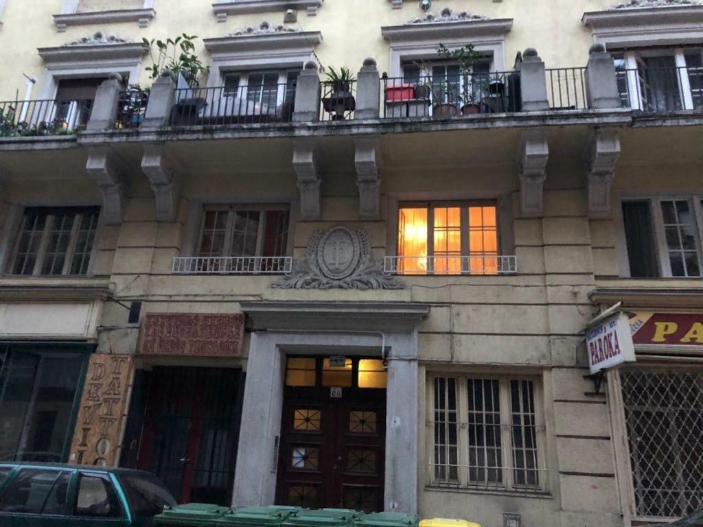 Petra'S Tranquil Nest In Downtown 布达佩斯 外观 照片